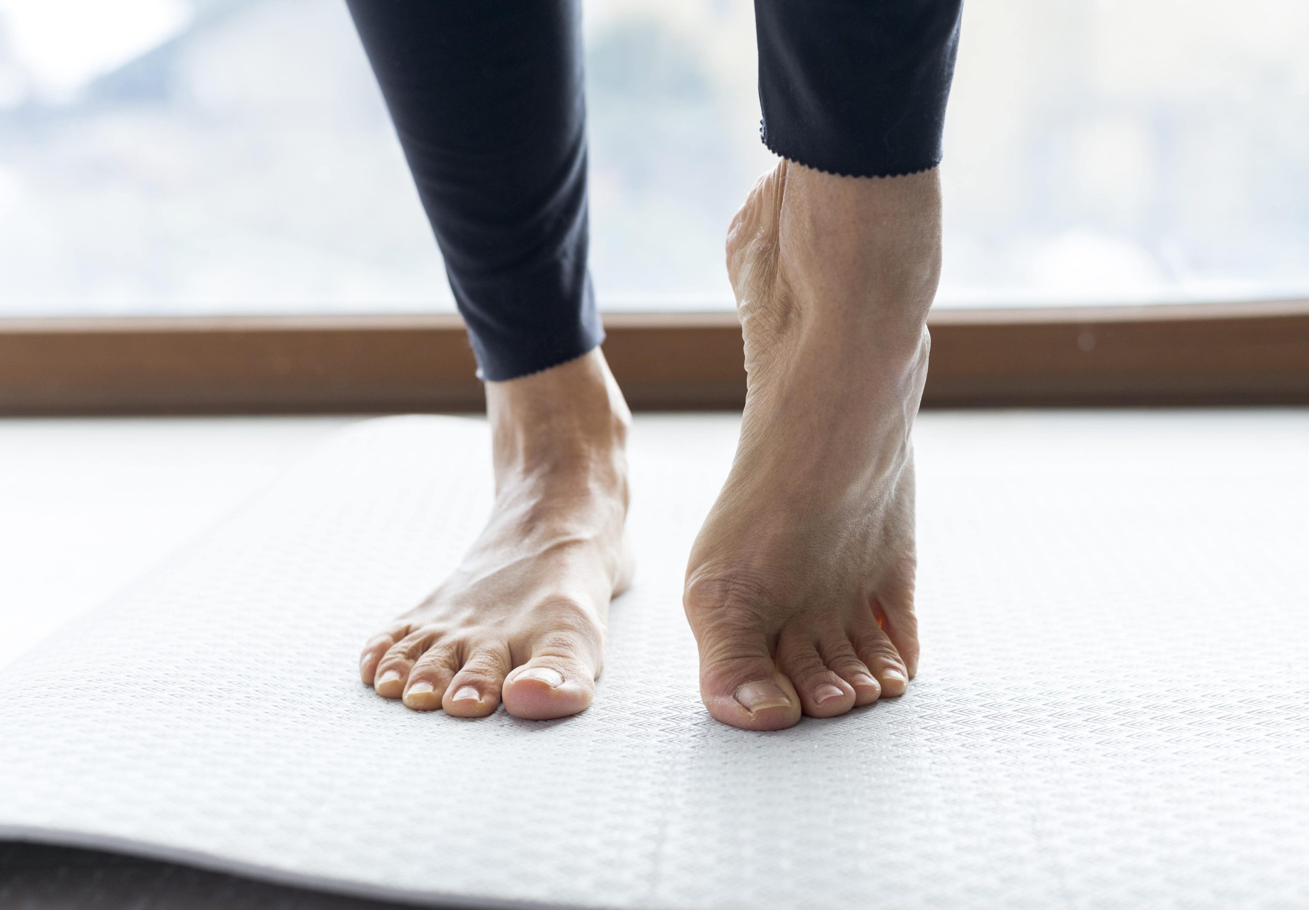 Flat Feet in Adults: What It Means and How It’s Treated